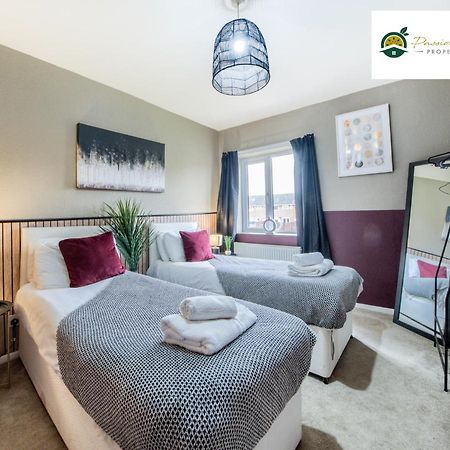 3 Bedroom House With 5 Beds House By Passionfruit Properties Near Coventry City Centre - Bcc Exteriér fotografie