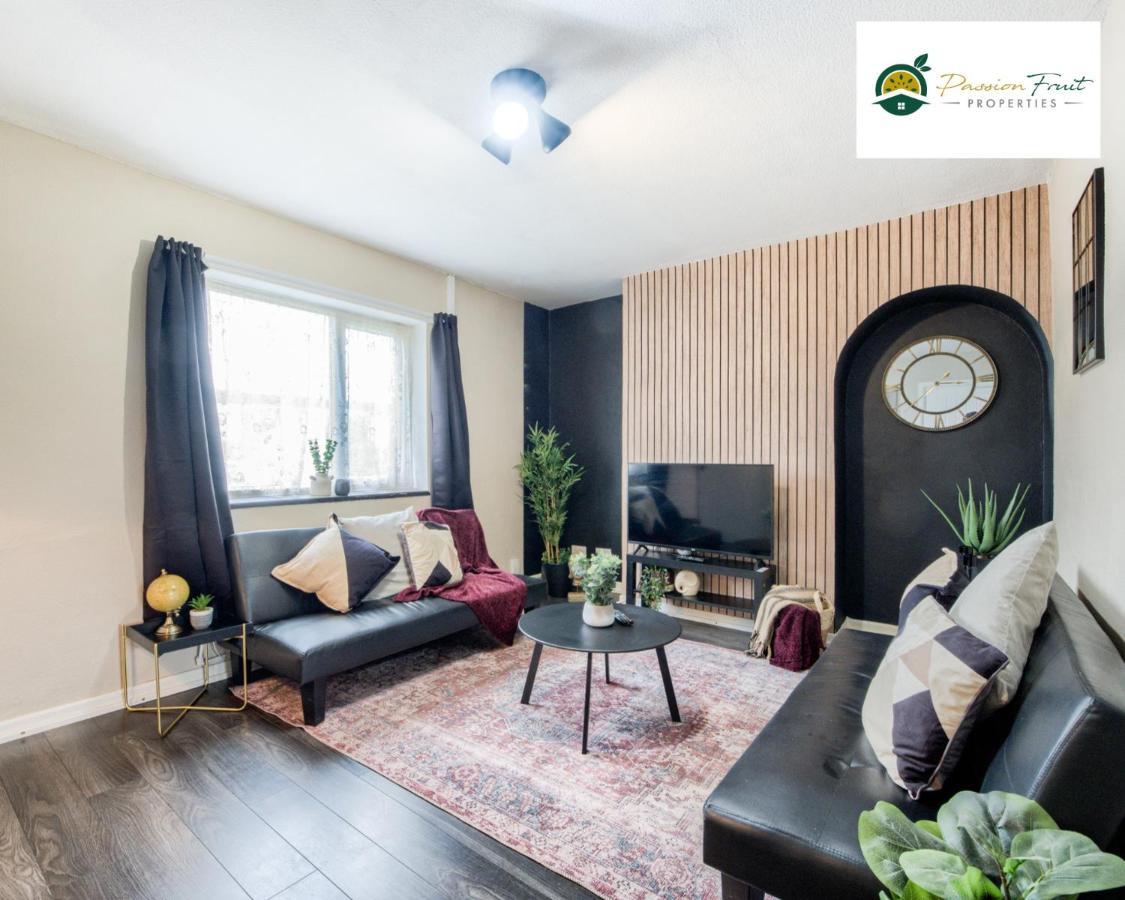 3 Bedroom House With 5 Beds House By Passionfruit Properties Near Coventry City Centre - Bcc Exteriér fotografie